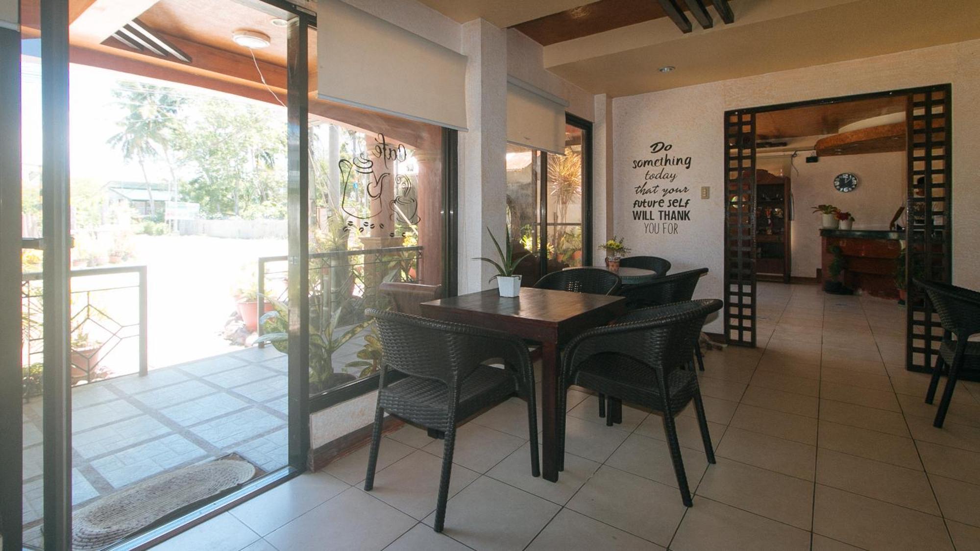 OYO 426 Coco Grove Tourist Inn Panglao Exterior foto